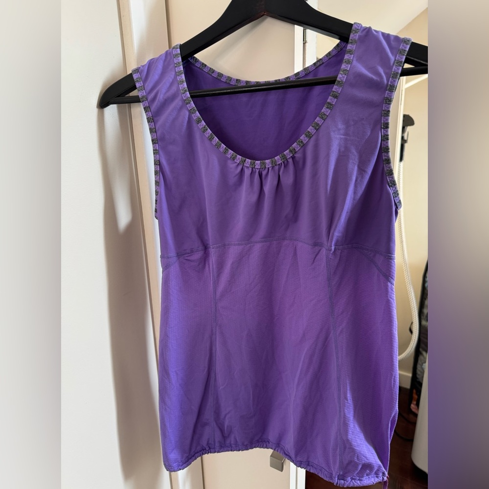 LULULEMON PURPLE TANK/ older style/ size 6